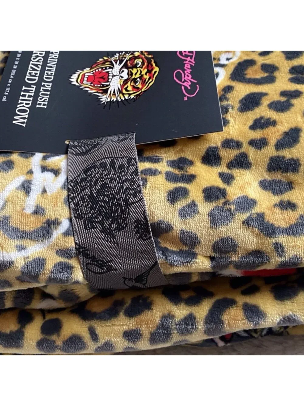 Ed Hardy Animal‎ Print Plush Oversized Throw Blanket Tiger Heart  Bird Dice NEW